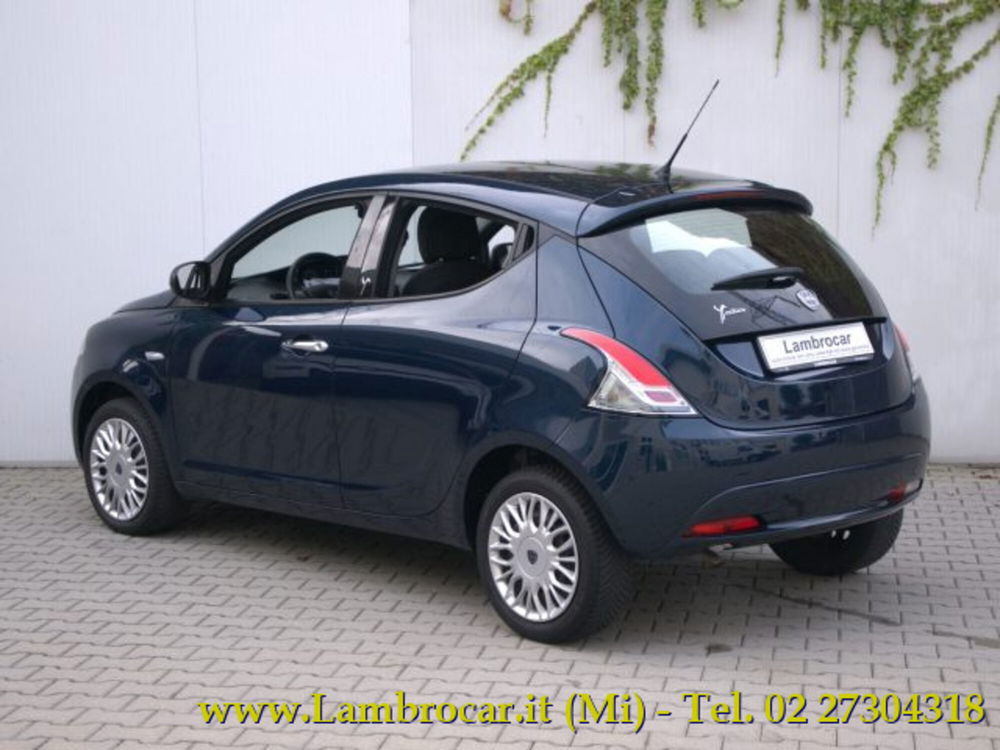 Lancia Ypsilon usata a Milano (11)