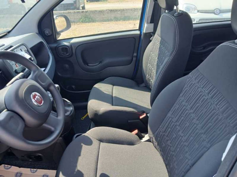 Fiat Panda Cross nuova a Lecce (11)