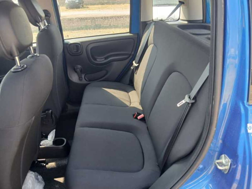 Fiat Panda Cross nuova a Lecce (12)