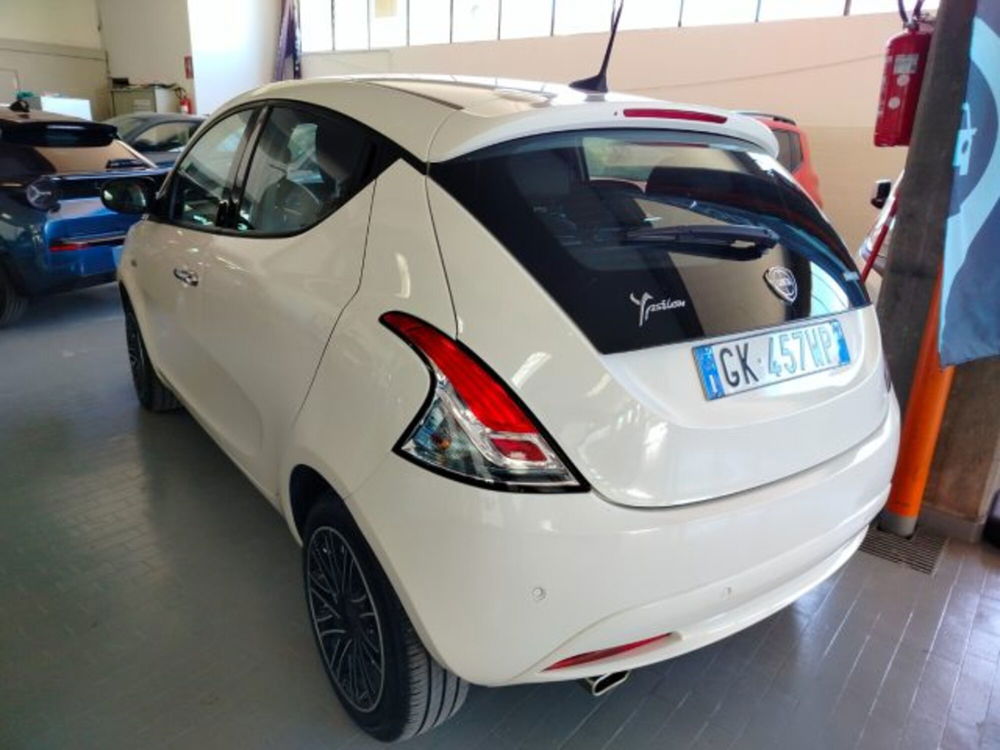 Lancia Ypsilon usata a Forlì-Cesena (8)