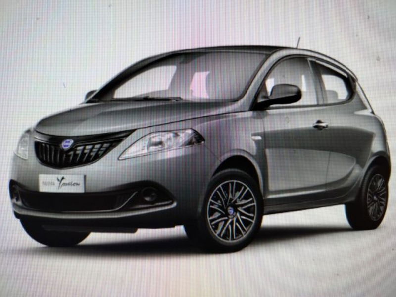 Lancia Ypsilon 1.0 FireFly 5 porte S&amp;S Hybrid Ecochic A. Ferretti del 2024 usata a Cesena