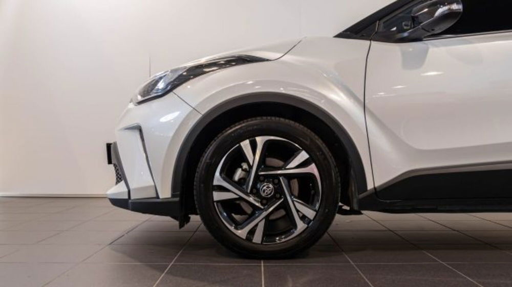 Toyota Toyota C-HR usata a Padova (13)