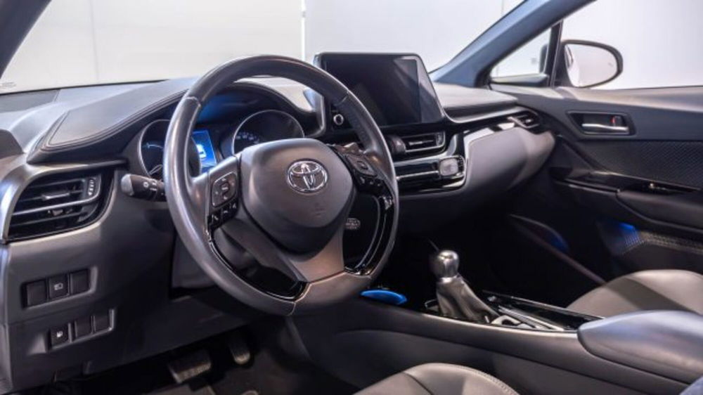 Toyota Toyota C-HR usata a Padova (16)