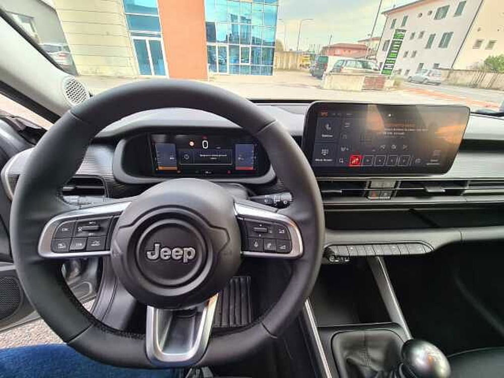 Jeep Avenger nuova a Brescia (13)