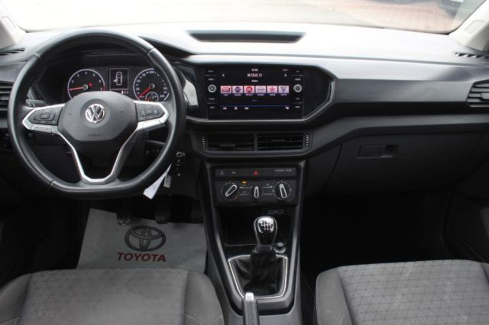 Volkswagen T-Cross usata a Roma (11)