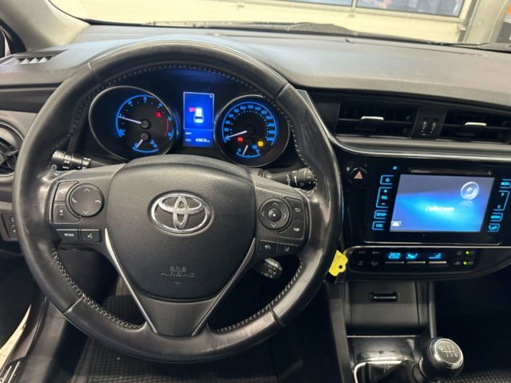 Toyota Auris Station Wagon usata a Cuneo (16)