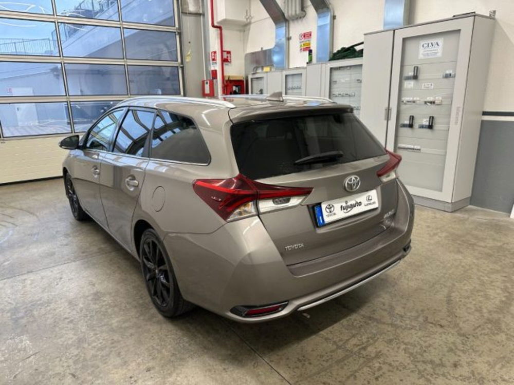 Toyota Auris Station Wagon usata a Cuneo (4)