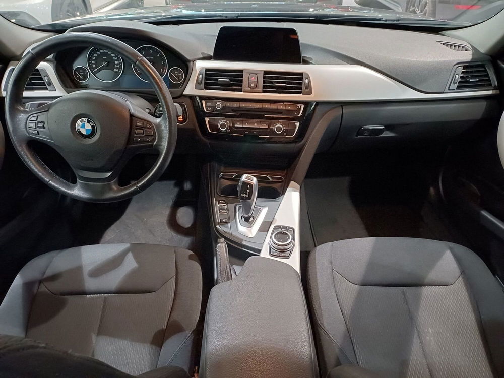 BMW Serie 3 Touring usata a Asti (9)