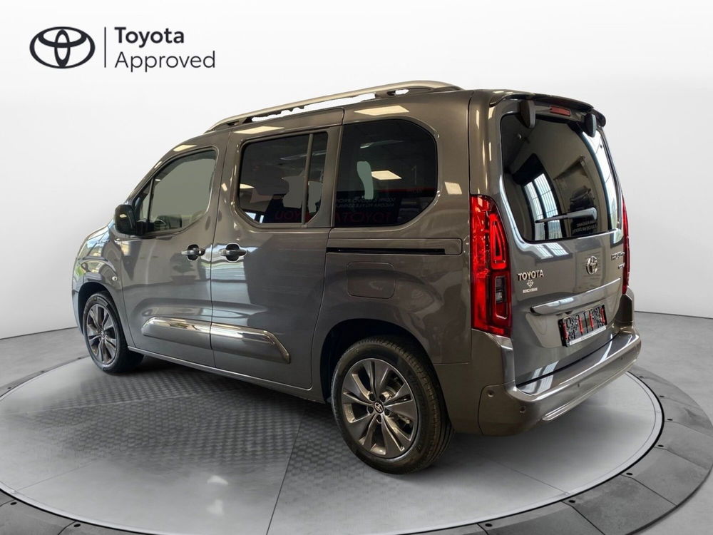 Toyota Proace City Verso Electric nuova a Catanzaro (6)