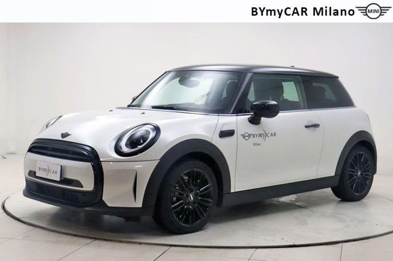 MINI Mini 1.5 Cooper Business  del 2024 usata a Milano