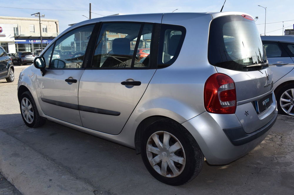 Renault Grand Modus usata a Catania (5)