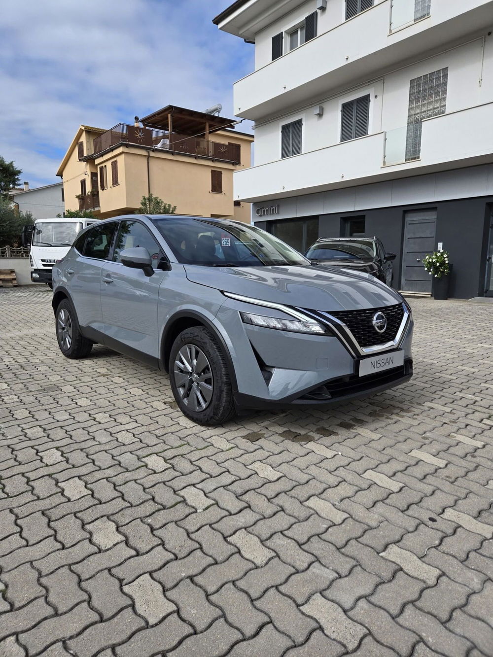 Nissan Qashqai usata a Macerata (2)