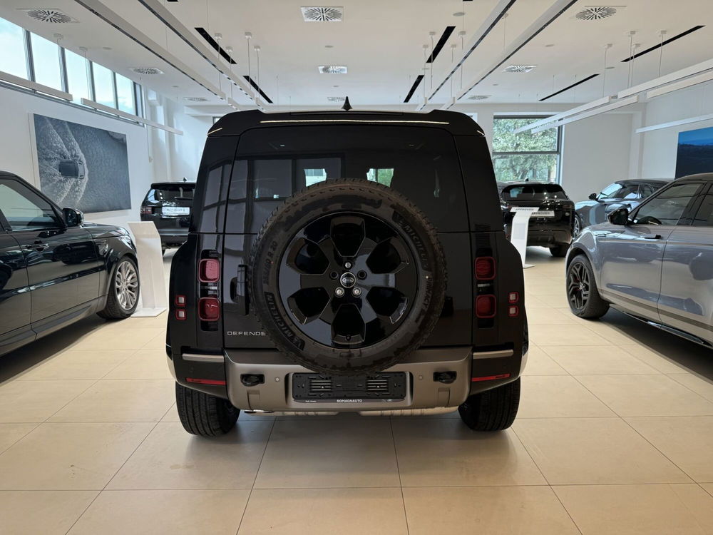 Land Rover Defender nuova a Forlì-Cesena (4)