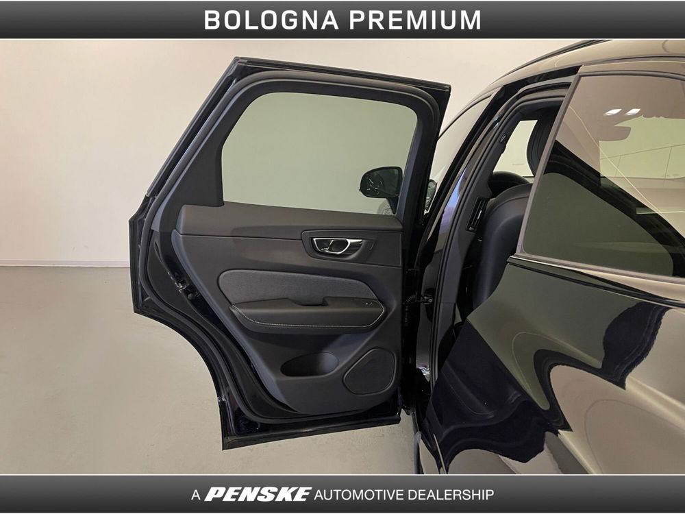 Volvo XC60 nuova a Bologna (19)