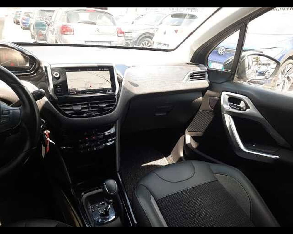 Peugeot 2008 usata a Napoli (12)