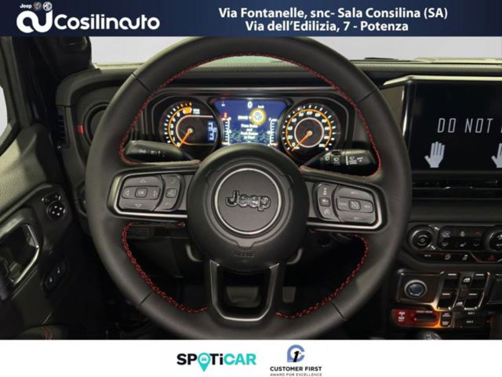 Jeep Wrangler Unlimited nuova a Salerno (12)