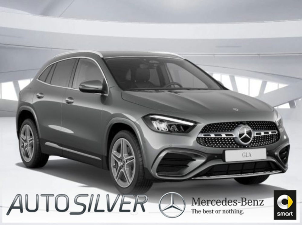 Mercedes-Benz GLA SUV nuova a Verona