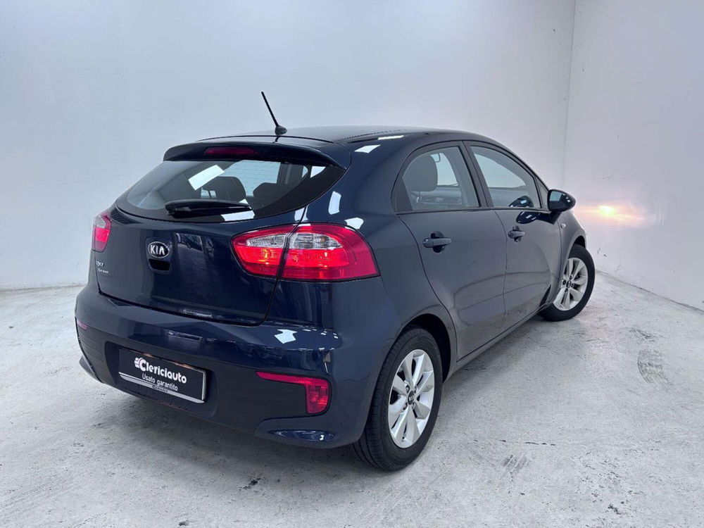 Kia Rio usata a Como (2)