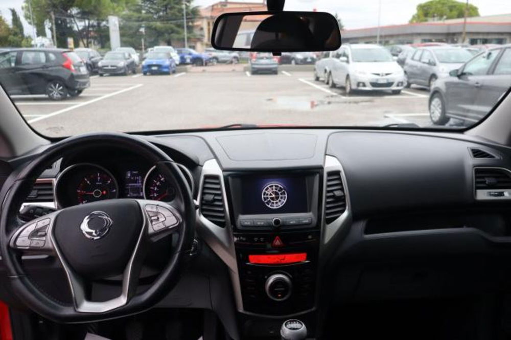 Ssangyong Tivoli usata a Gorizia (10)