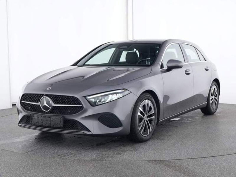 Mercedes-Benz Classe A 180 d Progressive Advanced Plus auto del 2023 usata a Magenta