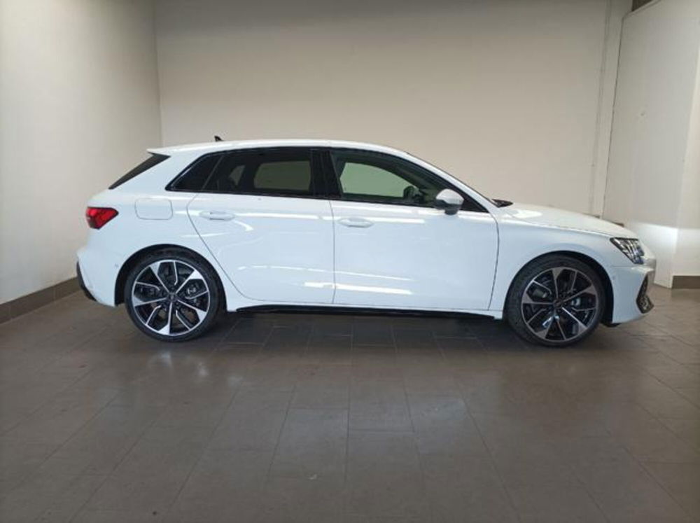 Audi A3 Sportback nuova a Milano (3)