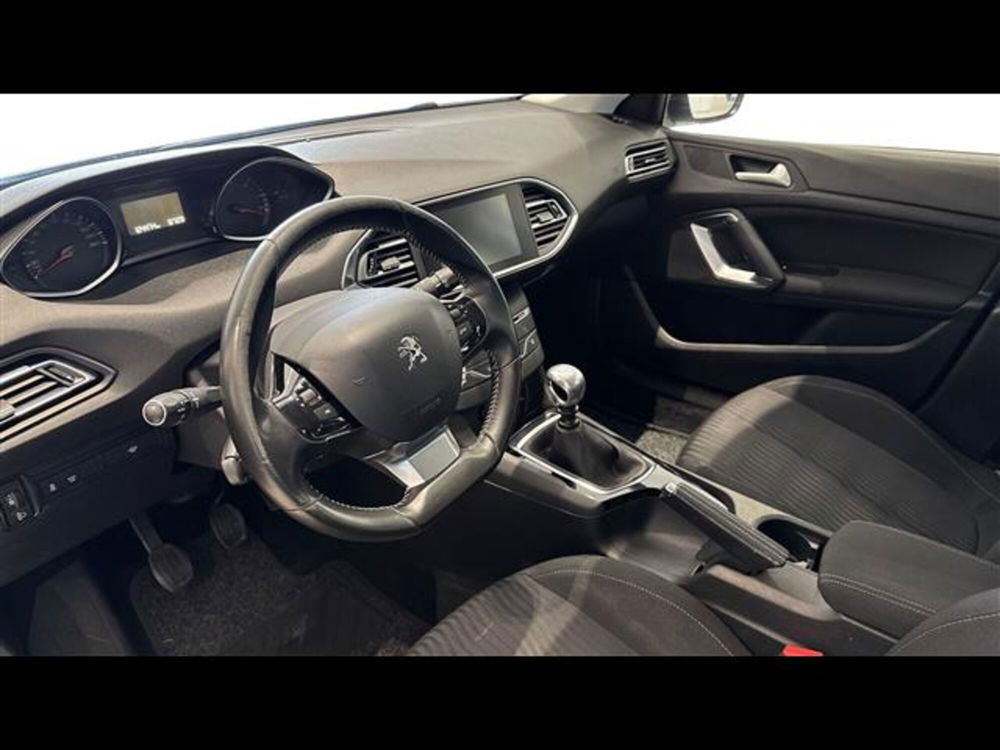 Peugeot 308 SW usata a Viterbo (7)