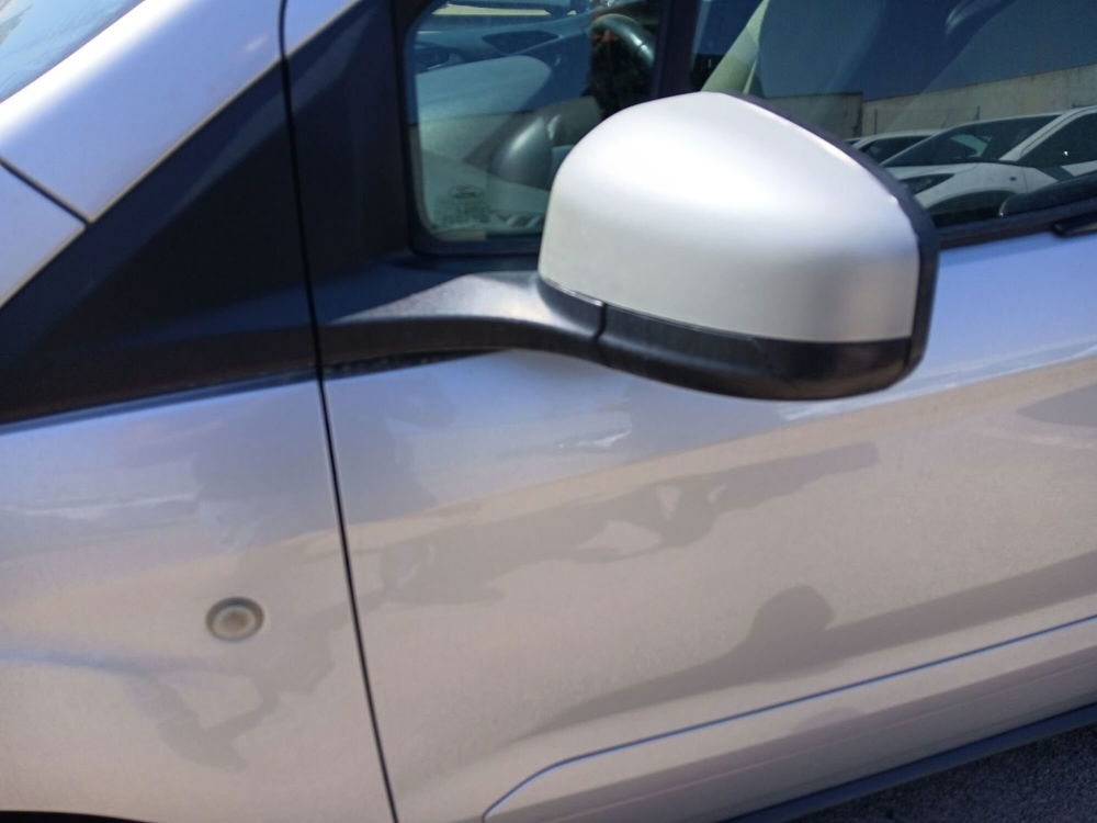 Ford Tourneo Courier usata a Lecce (12)