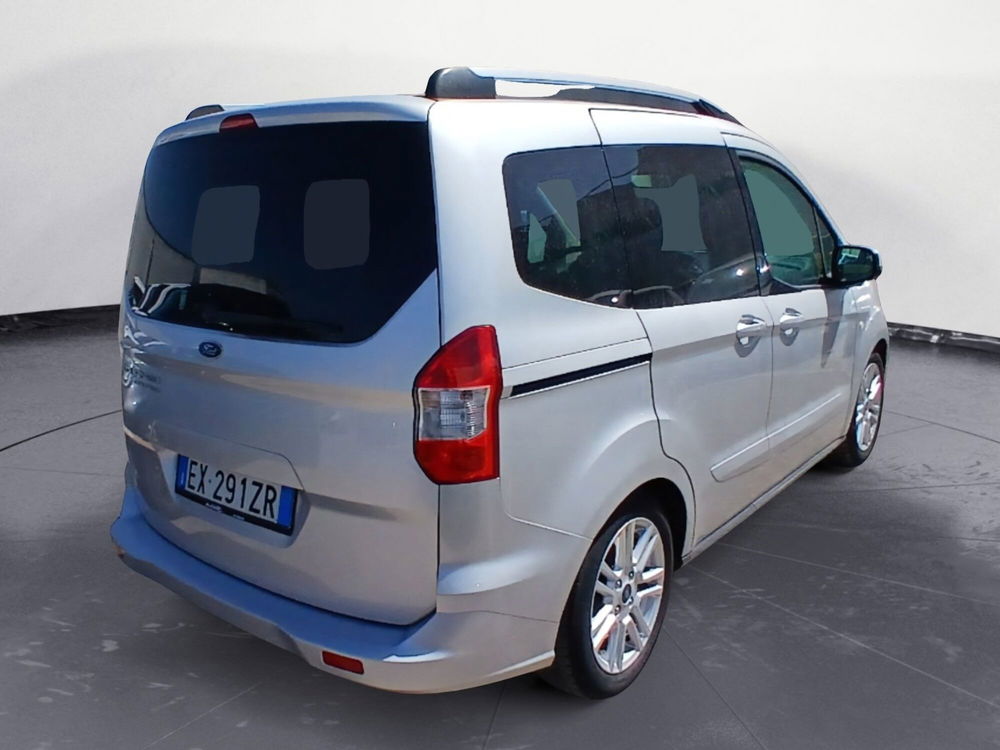 Ford Tourneo Courier usata a Lecce (3)