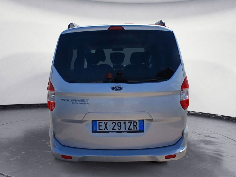 Ford Tourneo Courier usata a Lecce (4)