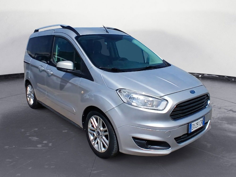 Ford Tourneo Courier usata a Lecce (7)