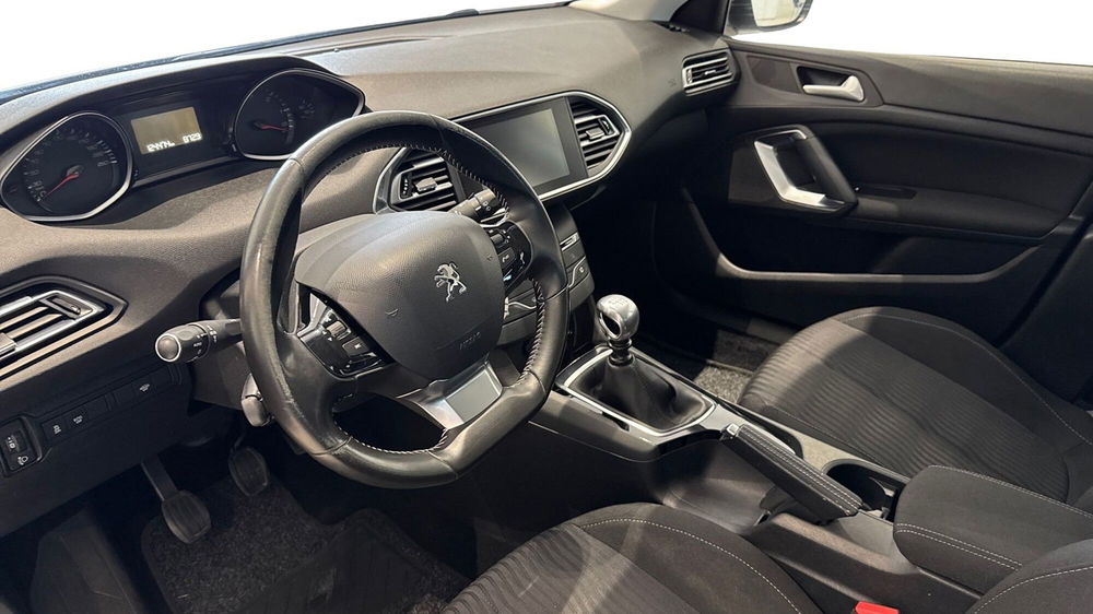 Peugeot 308 SW usata a Viterbo (7)