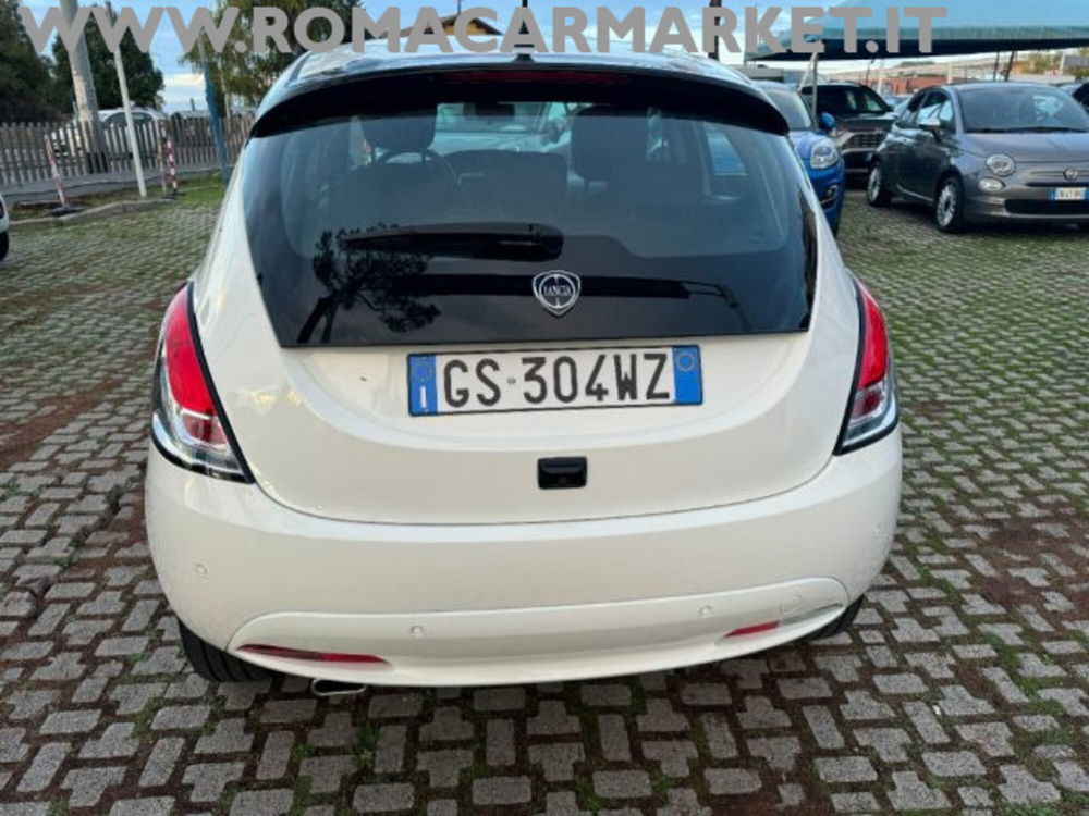 Lancia Ypsilon usata a Roma (4)