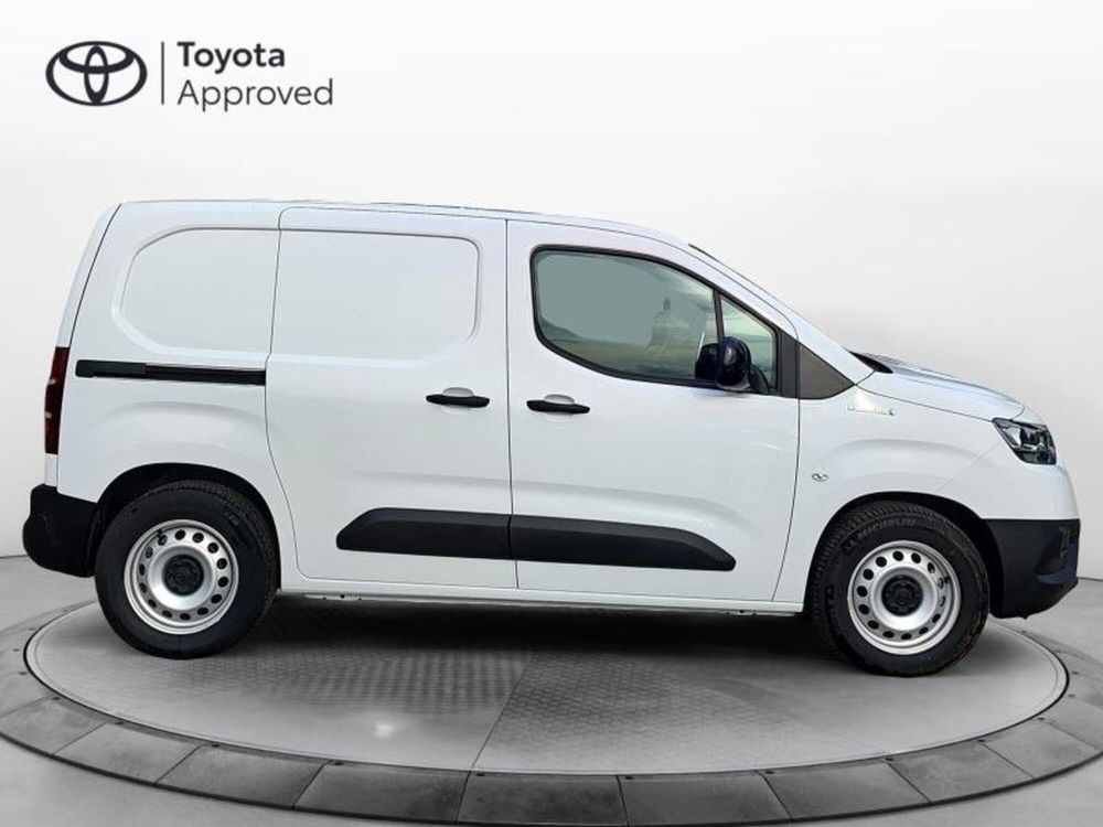 Toyota Proace City Electric nuova a Perugia (13)