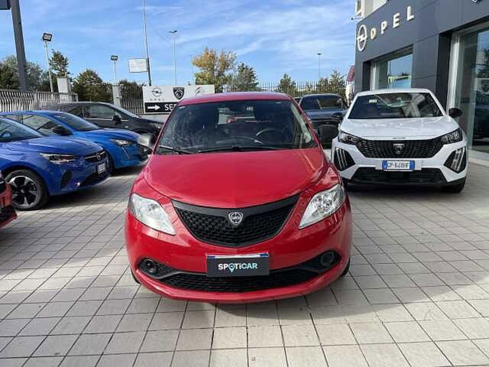 Lancia Ypsilon usata a Vibo Valentia (2)