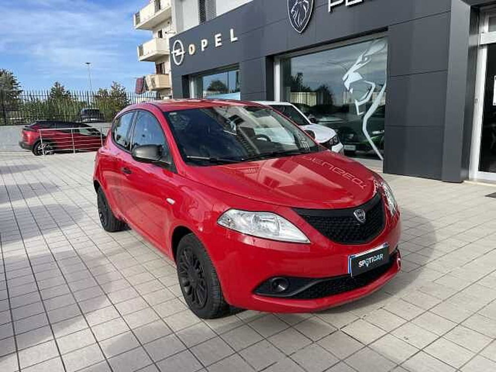 Lancia Ypsilon usata a Vibo Valentia (3)