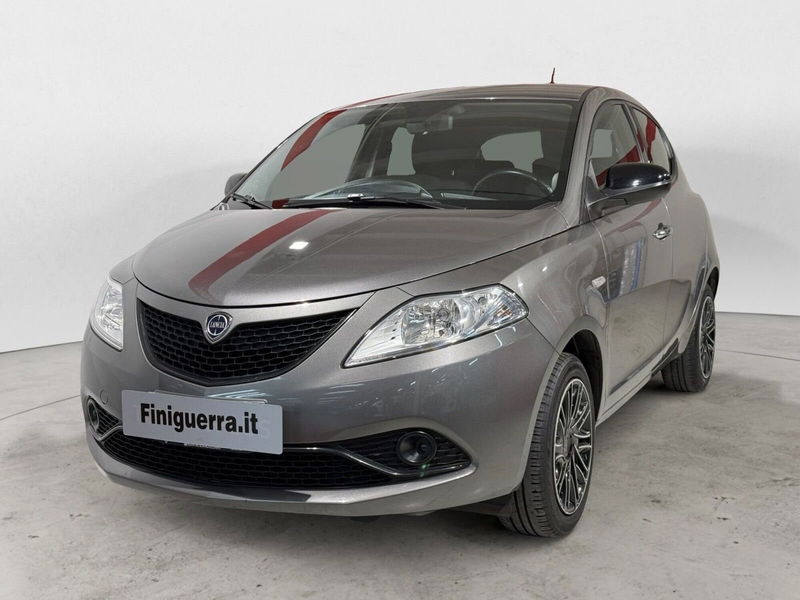 Lancia Ypsilon 1.2 69 CV 5 porte Gold  del 2020 usata a Civate