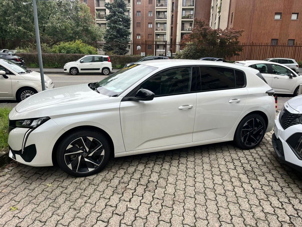 Peugeot 308 nuova a Milano (5)