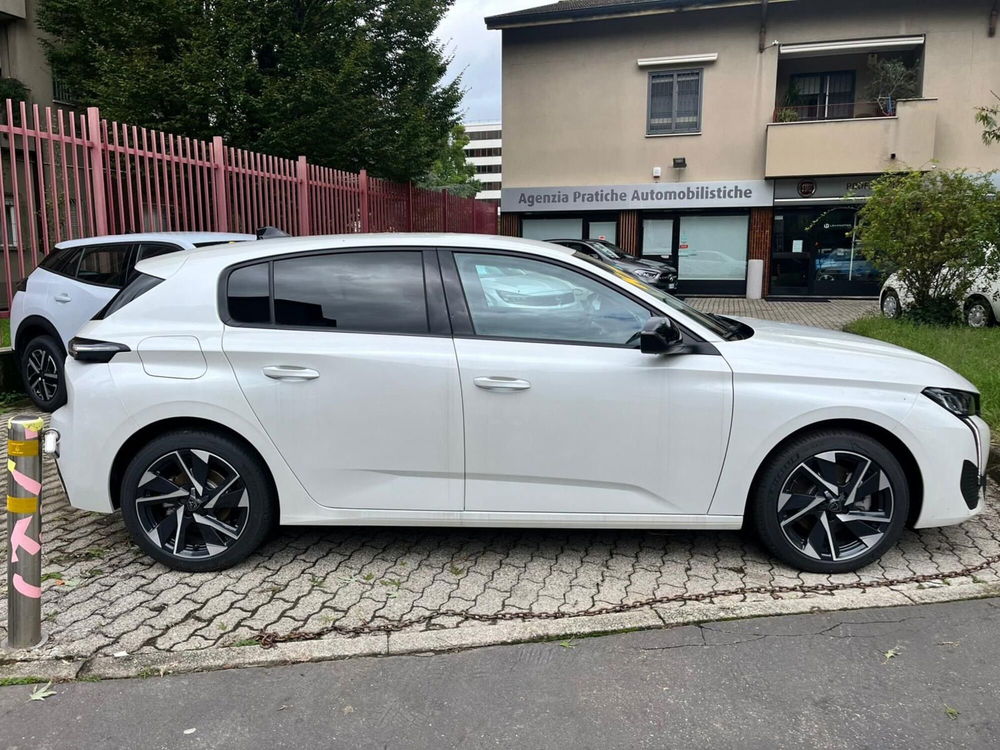 Peugeot 308 nuova a Milano (6)