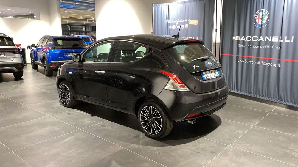 Lancia Ypsilon usata a Bergamo (2)