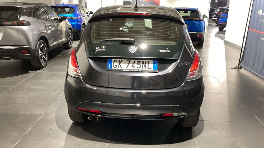 Lancia Ypsilon usata a Bergamo (3)