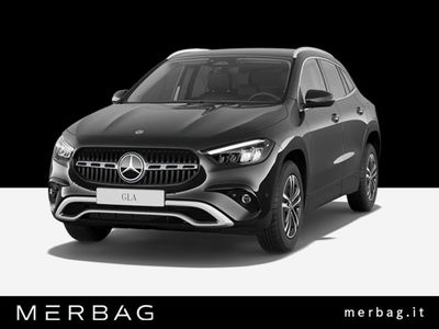 Mercedes-Benz GLA SUV 180 Automatic Premium nuova a Milano