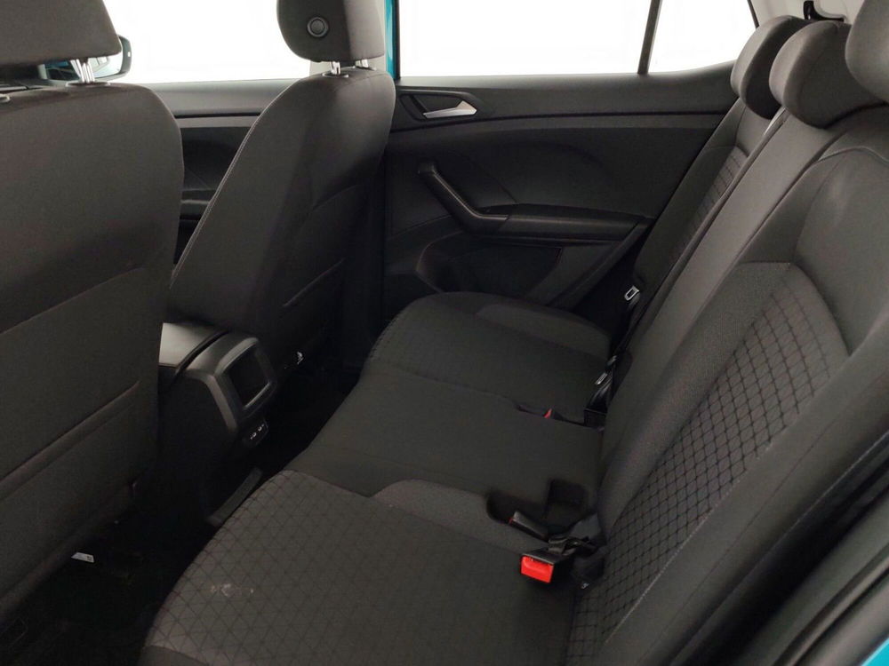 Volkswagen T-Cross usata a Massa-Carrara (7)