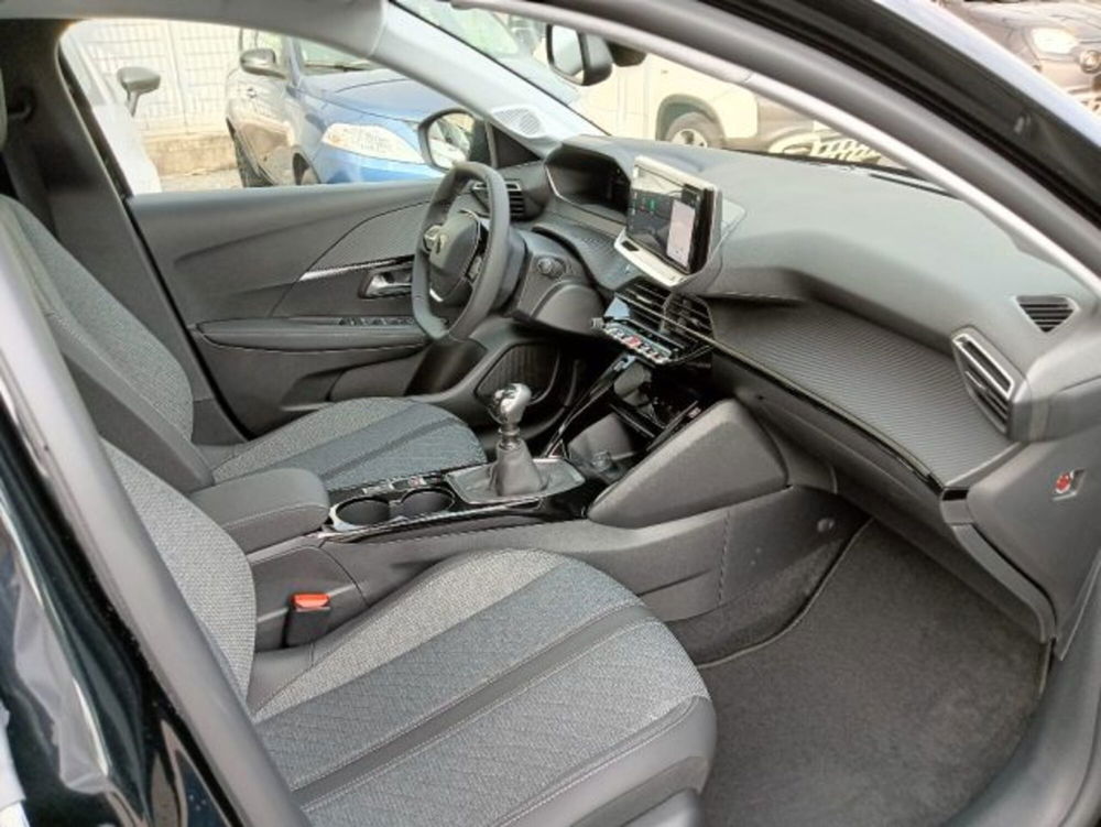 Peugeot 208 nuova a Brescia (14)