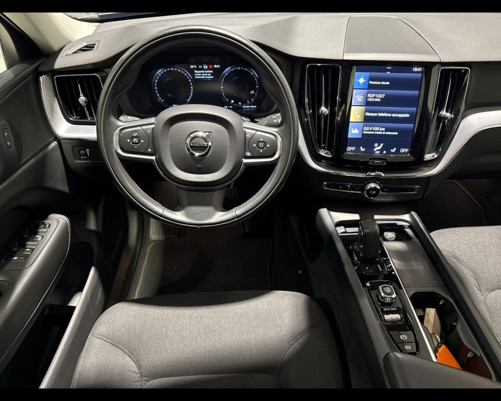 Volvo XC60 usata a Pistoia (6)