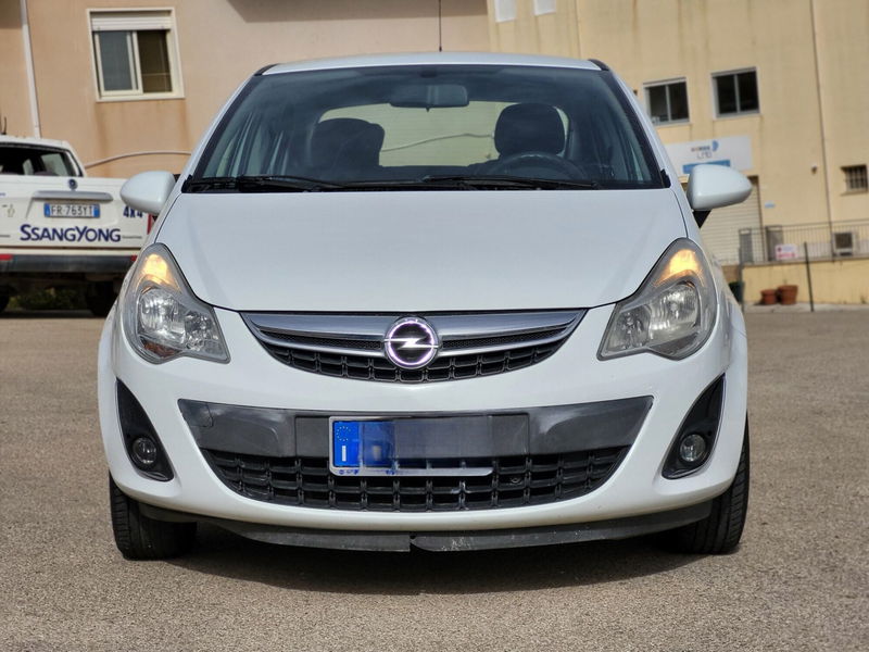 Opel Corsa 1.2 85CV 5 porte GPL-TECH Ecotec del 2013 usata a Agrigento