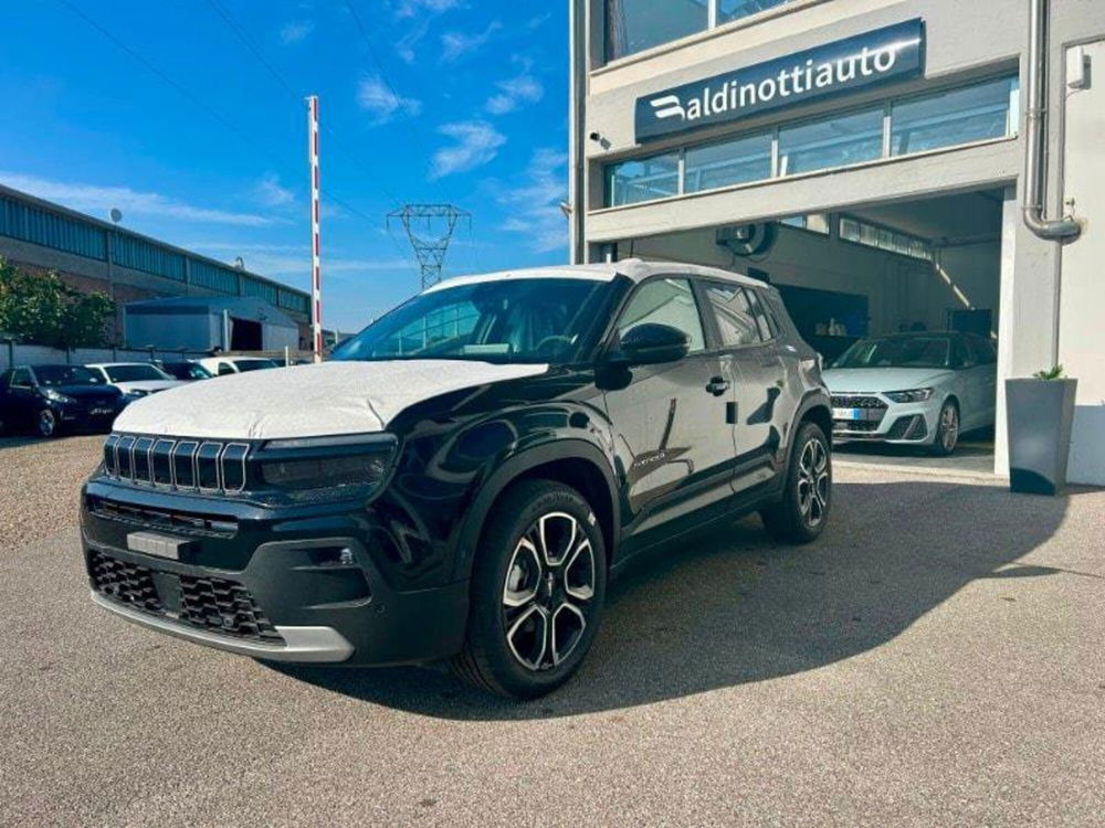 Jeep Avenger nuova a Firenze