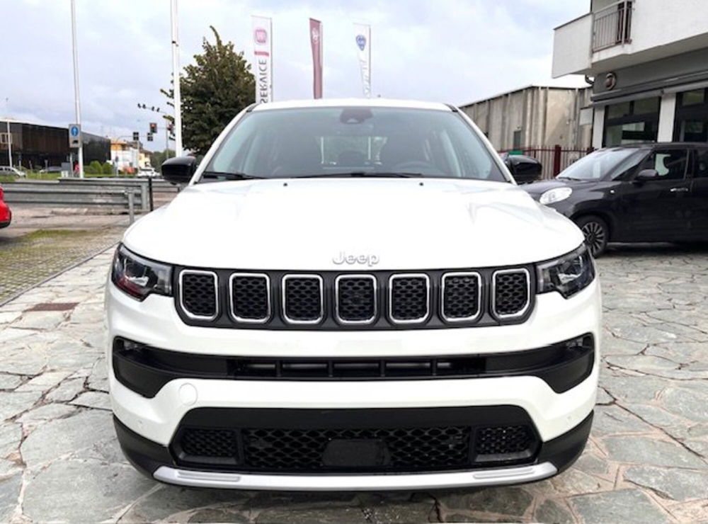 Jeep Compass nuova a Milano (2)