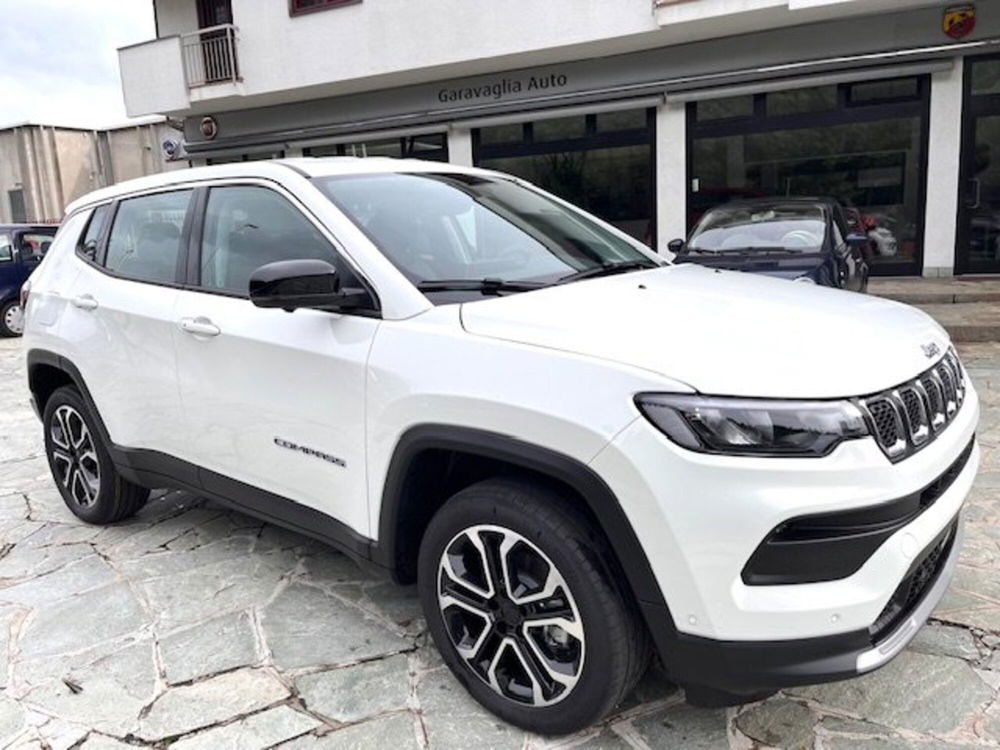 Jeep Compass nuova a Milano (3)