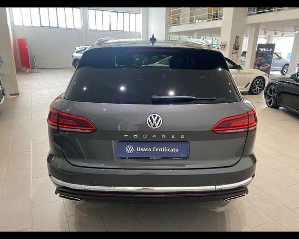 Volkswagen Touareg usata a Napoli (3)