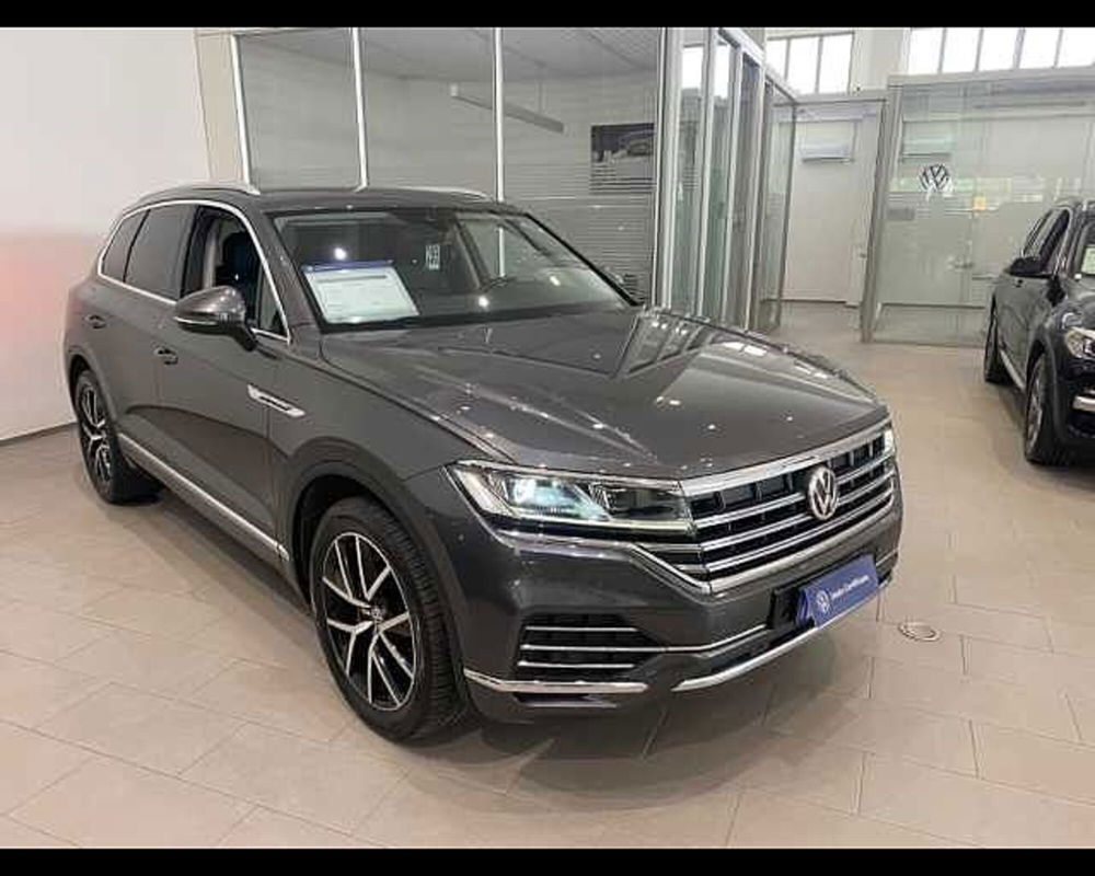 Volkswagen Touareg usata a Napoli (5)